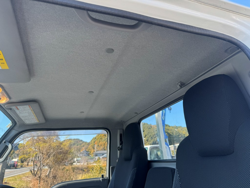平成28年式☆カスタム仕様　10尺平ボデー　積載3t 車検付き|中古トラックの販売・買取・査定のアイナビ