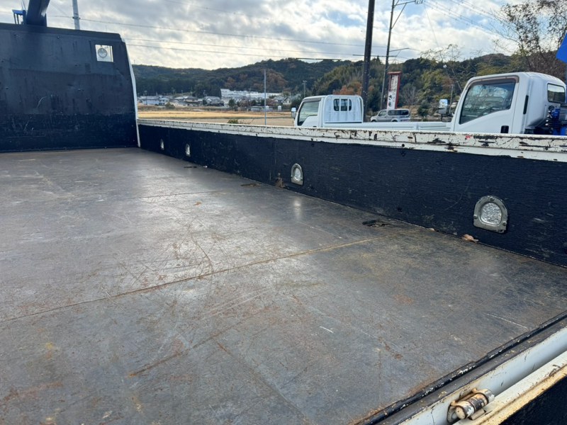 平成21年式☆日野レンジャー5段ラジコン角足クレーン付き平|中古トラックの販売・買取・査定のアイナビ