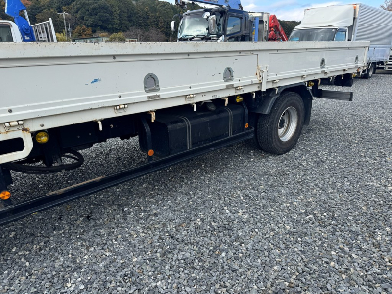 平成21年式☆日野レンジャー5段ラジコン角足クレーン付き平|中古トラックの販売・買取・査定のアイナビ