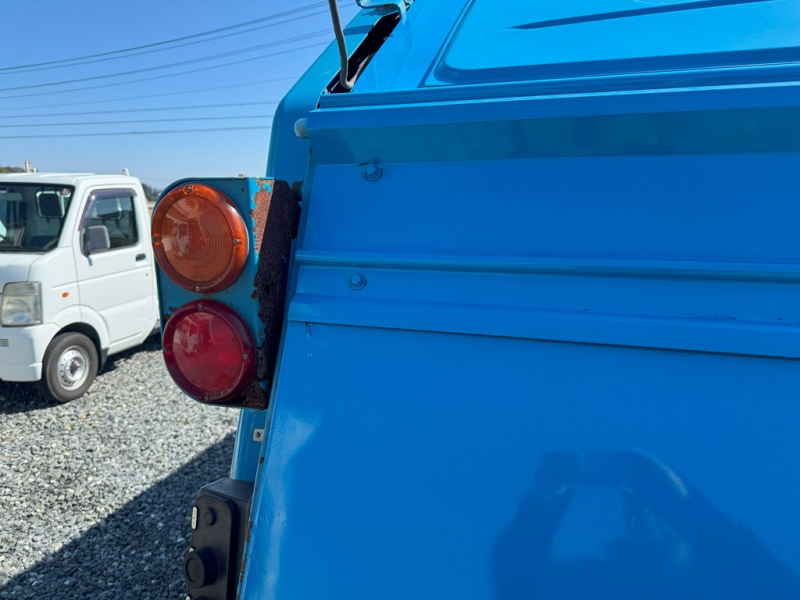 平成25年式☆いすゞエルフ 6㎥プレス式パッカー車|中古トラックの販売・買取・査定のアイナビ