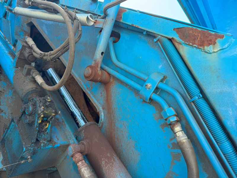 平成25年式☆いすゞエルフ 6㎥プレス式パッカー車|中古トラックの販売・買取・査定のアイナビ