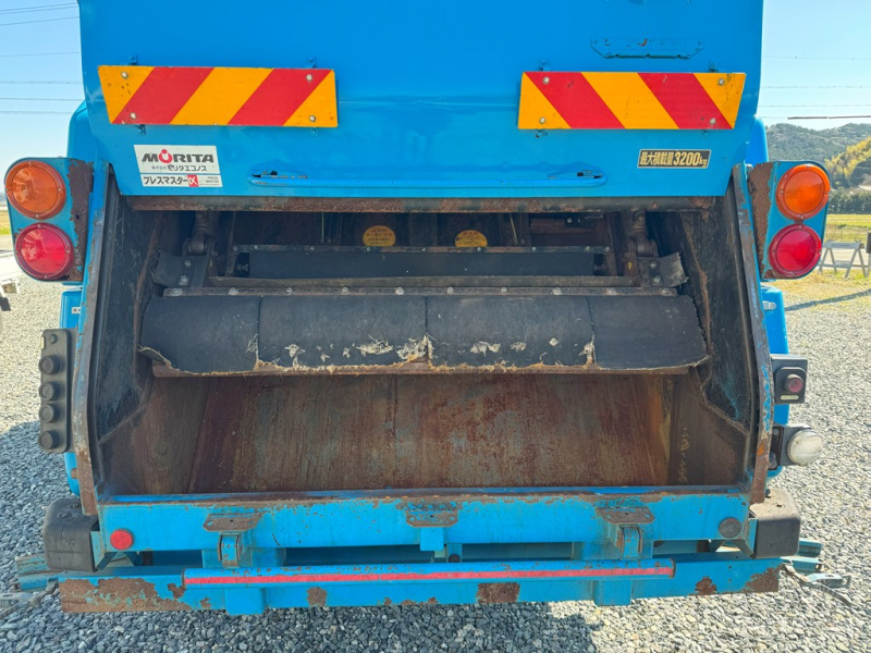 平成25年式☆いすゞエルフ 6㎥プレス式パッカー車|中古トラックの販売・買取・査定のアイナビ