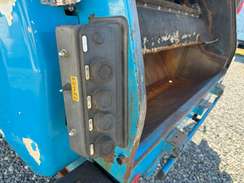 平成25年式☆いすゞエルフ 6㎥プレス式パッカー車|中古トラックの販売・買取・査定のアイナビ