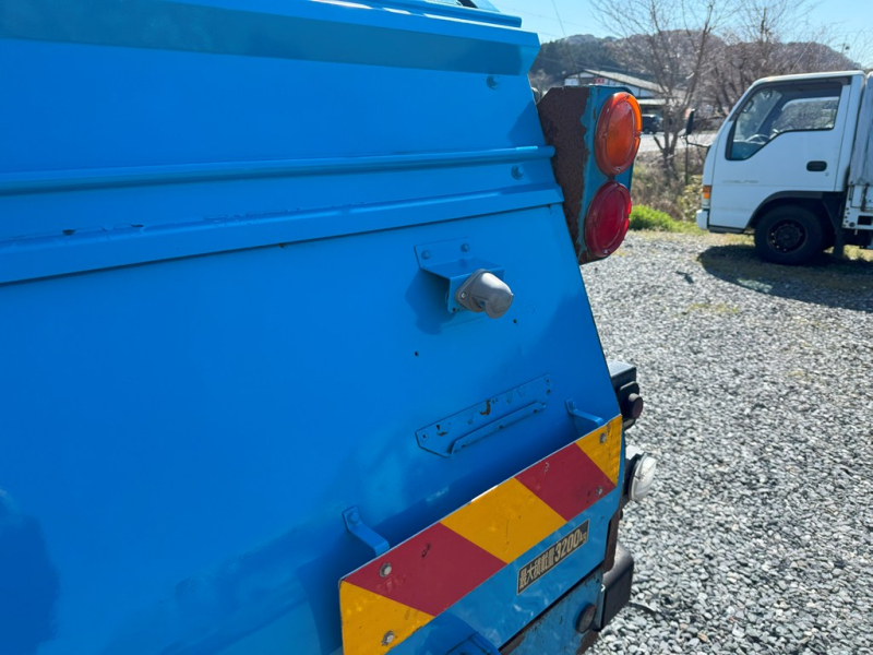 平成25年式☆いすゞエルフ 6㎥プレス式パッカー車|中古トラックの販売・買取・査定のアイナビ