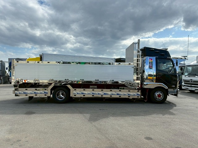 車検付セーフティローダーフルキャブリーフサス造りボディ|中古トラックの販売・買取・査定のアイナビ