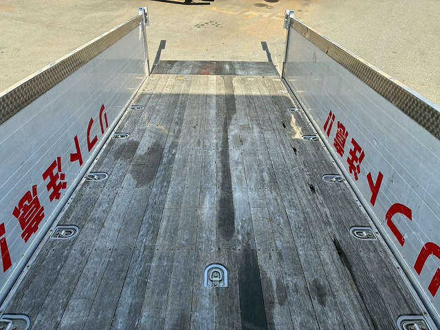 車検付セーフティローダーフルキャブリーフサス造りボディ|中古トラックの販売・買取・査定のアイナビ