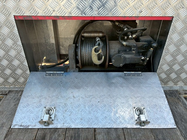 車検付セーフティローダーフルキャブリーフサス造りボディ|中古トラックの販売・買取・査定のアイナビ