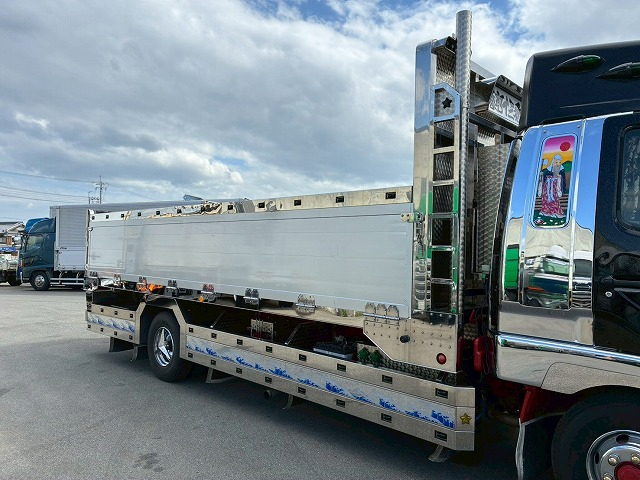 車検付セーフティローダーフルキャブリーフサス造りボディ|中古トラックの販売・買取・査定のアイナビ