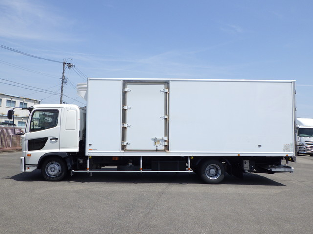 日野 2KG-FD2ABA 冷凍車 4t ワイド 格納ゲート付|中古トラックの販売・買取・査定のアイナビ