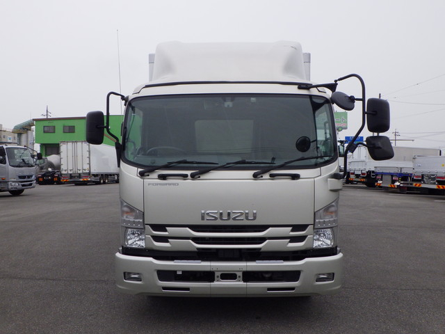 イスズ 2PG-FRR90T2 冷凍車 4t ワイド|中古トラックの販売・買取・査定のアイナビ