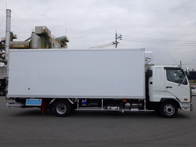 三菱2KG-FK65F冷凍車4tワイド格納ゲートジョロダー|中古トラックの販売・買取・査定のアイナビ