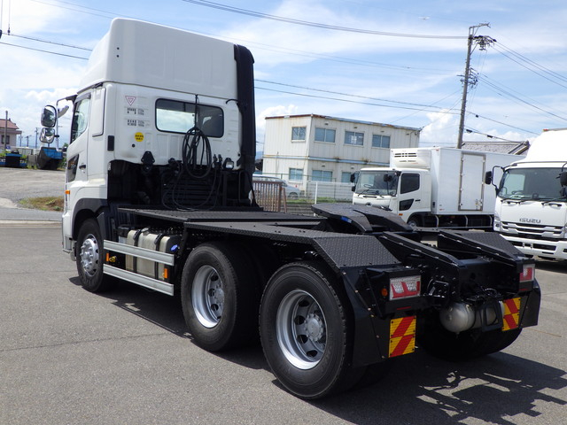 日野 2DG-SS1EKHA ダブルヘッド 520PS 第五輪荷重18t|中古トラックの販売・買取・査定のアイナビ