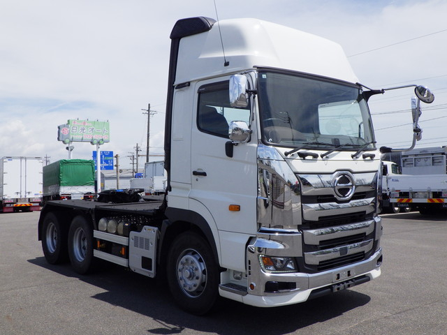 日野 2DG-SS1EKHA ダブルヘッド 520PS 第五輪荷重18t|中古トラックの販売・買取・査定のアイナビ