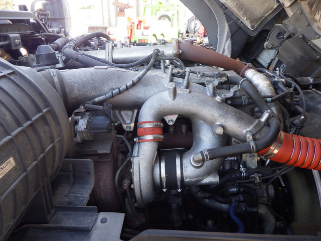 イスズQKG-EXD52BDSヘッド第五輪荷重11.5t|中古トラックの販売・買取・査定のアイナビ