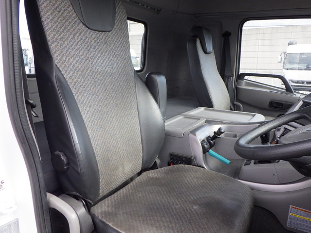日産UD QKG-GK5XAB Sヘッド 第五輪荷重9.6t ハイルーフ|中古トラックの販売・買取・査定のアイナビ