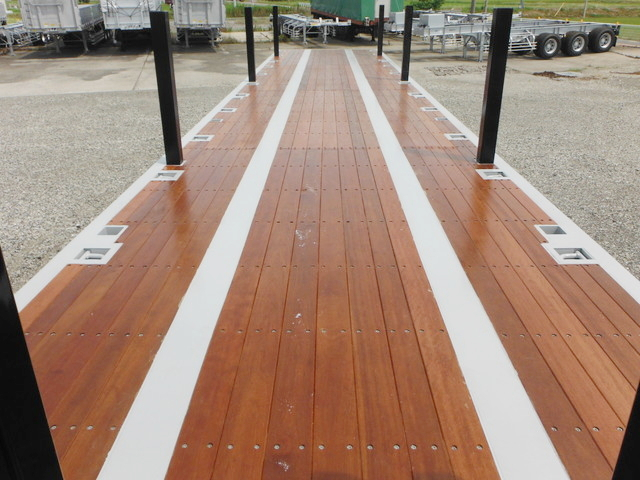 フルハーフDFPFH341Aまな板セミトレーラー3軸予備検付|中古トラックの販売・買取・査定のアイナビ