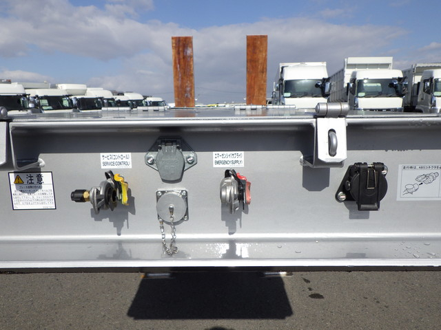 東邦TL26G4E2重機トレーラー幅2.5m自動歩み付|中古トラックの販売・買取・査定のアイナビ