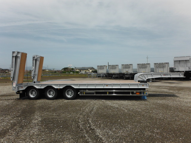 東邦TL36G1E3Sセミトレーラー重機運搬12輪幅2.99m自動歩み|中古トラックの販売・買取・査定のアイナビ