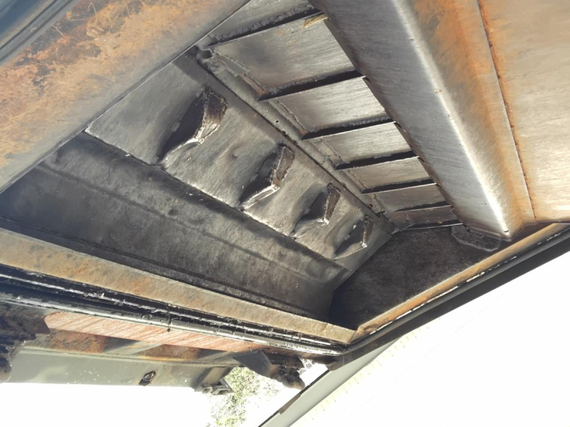 平成17年 いすゞ 2トンプレス 現状渡し|中古トラックの販売・買取・査定のアイナビ