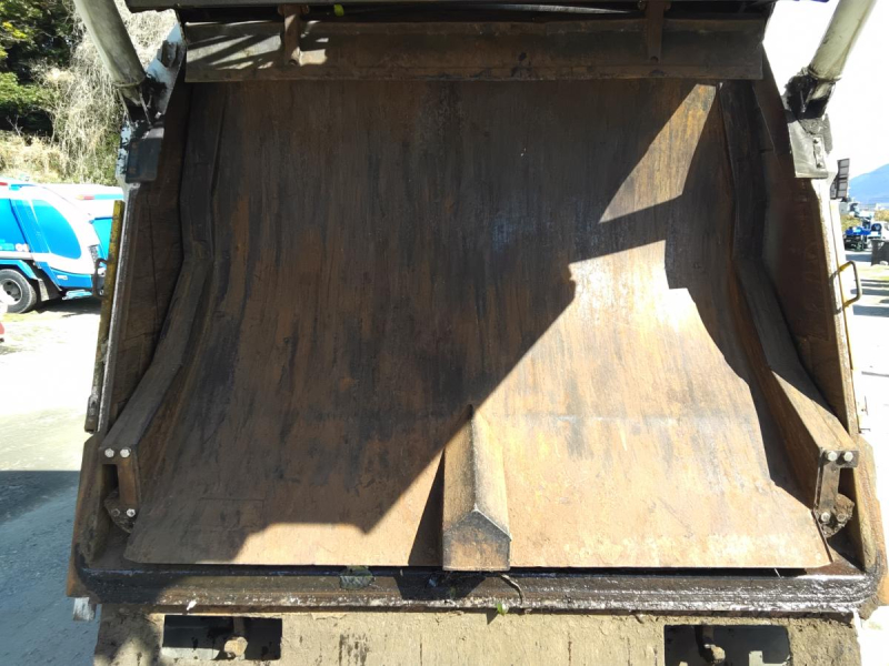 平成17年 いすゞ 2トンプレス 現状渡し|中古トラックの販売・買取・査定のアイナビ