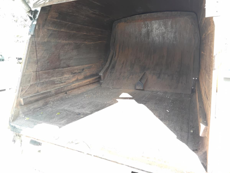 平成17年 いすゞ 2トンプレス 現状渡し|中古トラックの販売・買取・査定のアイナビ