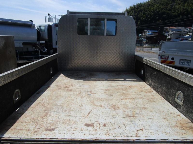 Wキャブ 床鉄板張り|中古トラックの販売・買取・査定のアイナビ