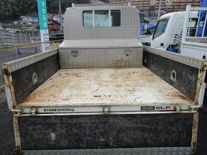 Wキャブ 床鉄板張り|中古トラックの販売・買取・査定のアイナビ