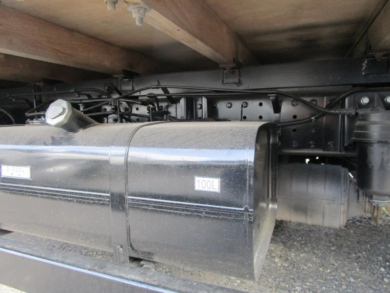 平ボデー ワイドロング 床鉄板張り 床フック9対|中古トラックの販売・買取・査定のアイナビ