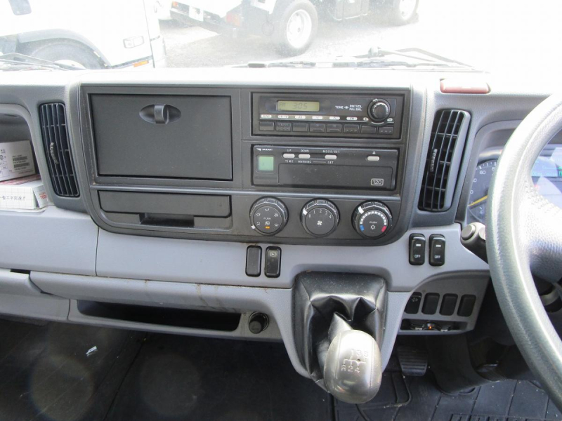 平ボデー ワイドロング 床鉄板張り 床フック9対|中古トラックの販売・買取・査定のアイナビ