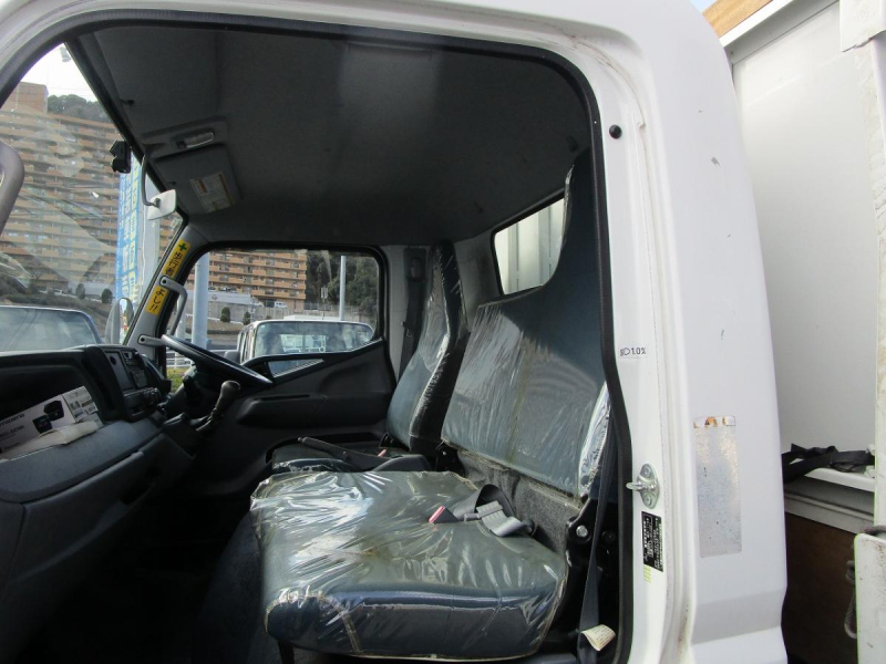 平ボデー ワイドロング 床鉄板張り 床フック9対|中古トラックの販売・買取・査定のアイナビ