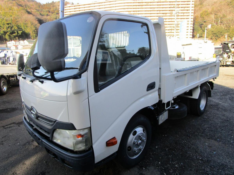 ダンプ　極東開発DD02-31　積載量3,000Kg　全低床|中古トラックの販売・買取・査定のアイナビ