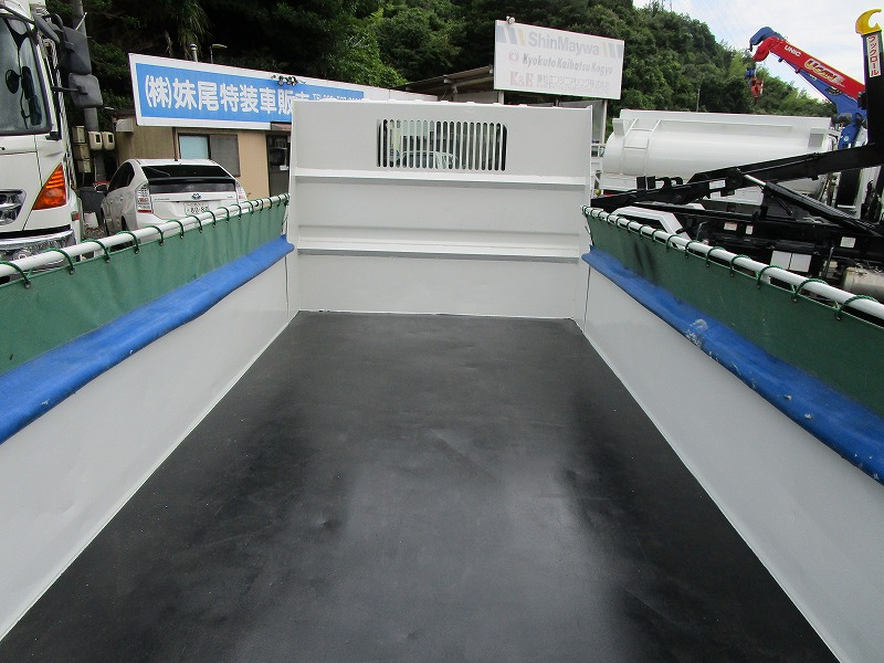 ダンプ 全低床 3t|中古トラックの販売・買取・査定のアイナビ