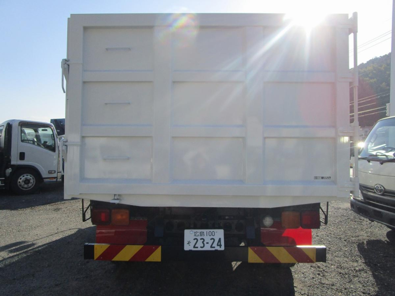深ダンプ　リア片開き　車検R8年12月|中古トラックの販売・買取・査定のアイナビ