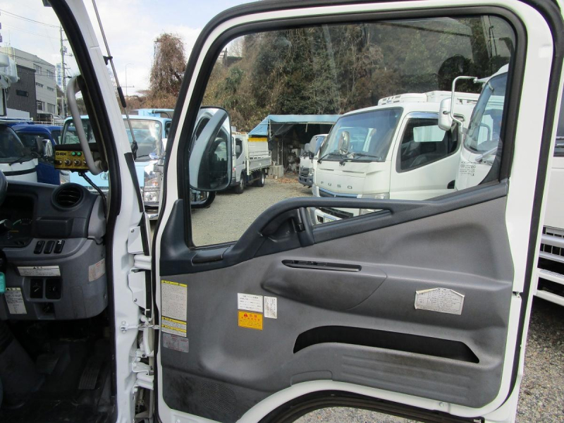 回転式塵芥車5.1　新明和GR052-1434　外装塗装済|中古トラックの販売・買取・査定のアイナビ