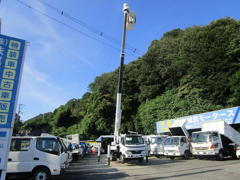 高所作業車14.7m　電工仕様　タダノAT-147CE　外装塗装済|中古トラックの販売・買取・査定のアイナビ