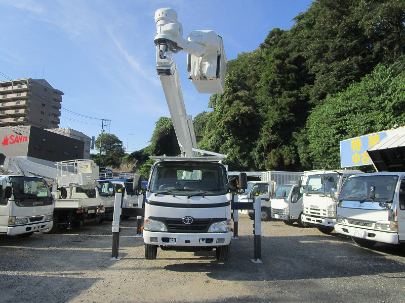 高所作業車14.7m　電工仕様　タダノAT-147CE　外装塗装済|中古トラックの販売・買取・査定のアイナビ