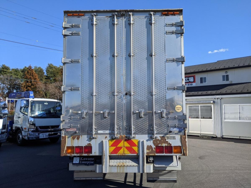 希少! H25 AT 3軸 9600ボディ チップ運搬車|中古トラックの販売・買取・査定のアイナビ