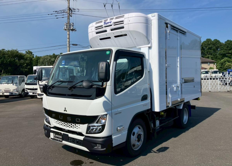 ☆未使用車　標準/10尺　低温-30℃設定　サイドガードアシス|中古トラックの販売・買取・査定のアイナビ