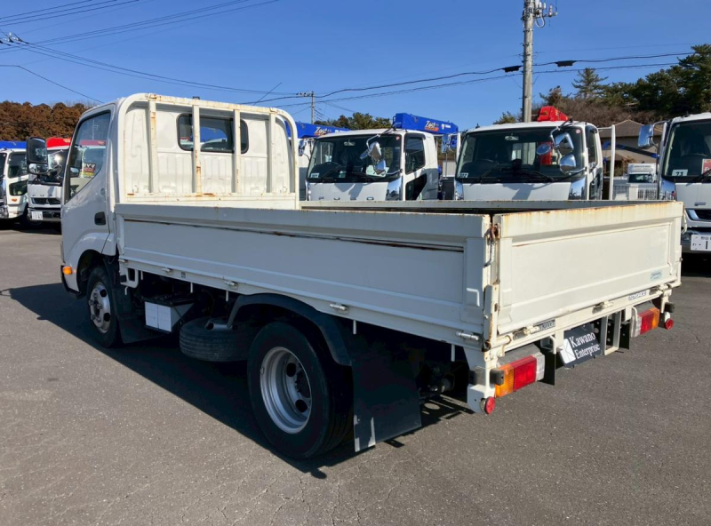 ☆H28　AT　10尺　平ボディ|中古トラックの販売・買取・査定のアイナビ