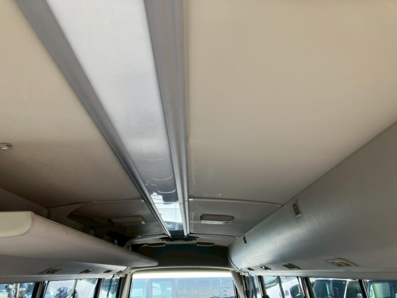 ☆H30 29人乗り オートスライドドア オートエアコン|中古トラックの販売・買取・査定のアイナビ