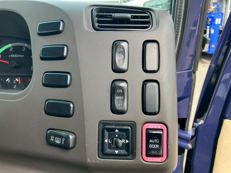 ☆H30 29人乗り オートスライドドア オートエアコン|中古トラックの販売・買取・査定のアイナビ