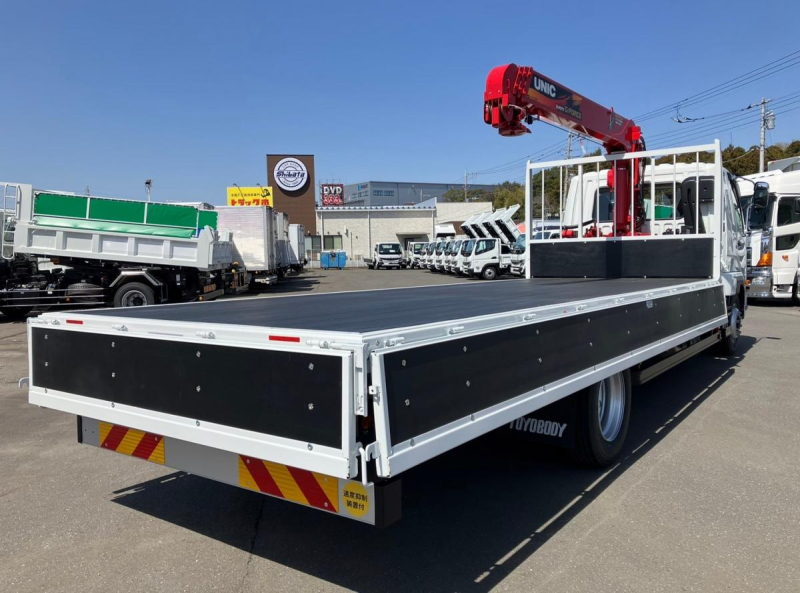 ☆未使用車 増トン クレーン ユニック 標準幅 6.7mカット|中古トラックの販売・買取・査定のアイナビ