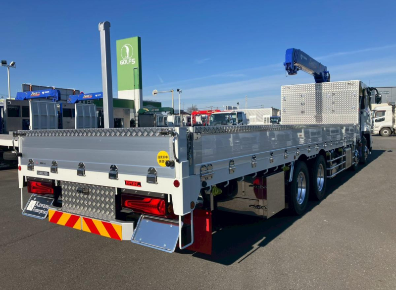 ☆未使用車 AT車 4軸低床 ハイルーフ タダノ 4段クレーン|中古トラックの販売・買取・査定のアイナビ