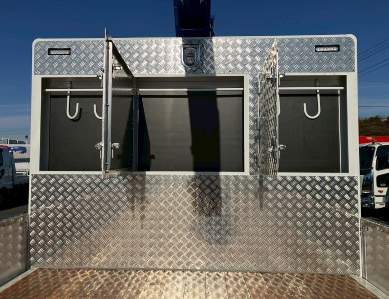 ☆未使用車 AT車 4軸低床 ハイルーフ タダノ 4段クレーン|中古トラックの販売・買取・査定のアイナビ