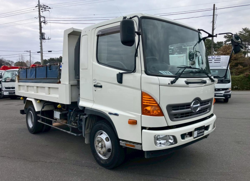 ☆H24 標準/3.4mボディ ベット付き 手動コボレーン|中古トラックの販売・買取・査定のアイナビ