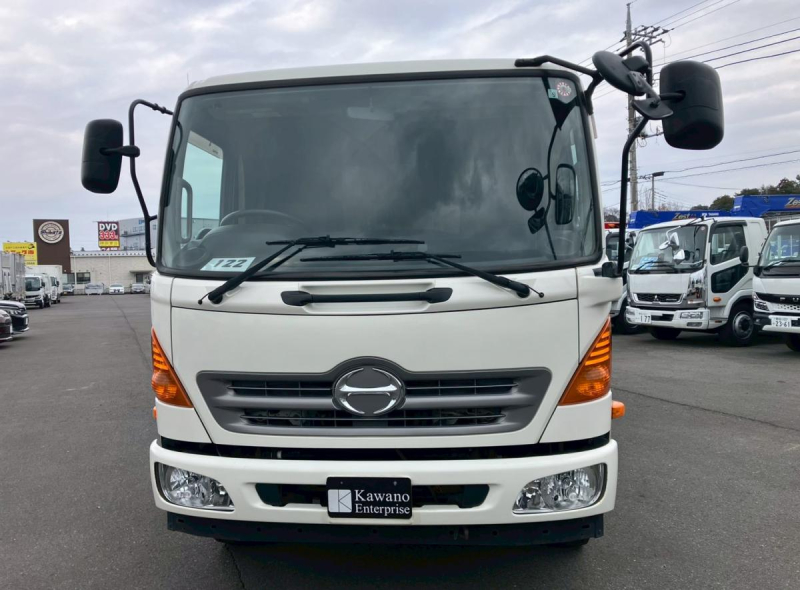 ☆H24 標準/3.4mボディ ベット付き 手動コボレーン|中古トラックの販売・買取・査定のアイナビ