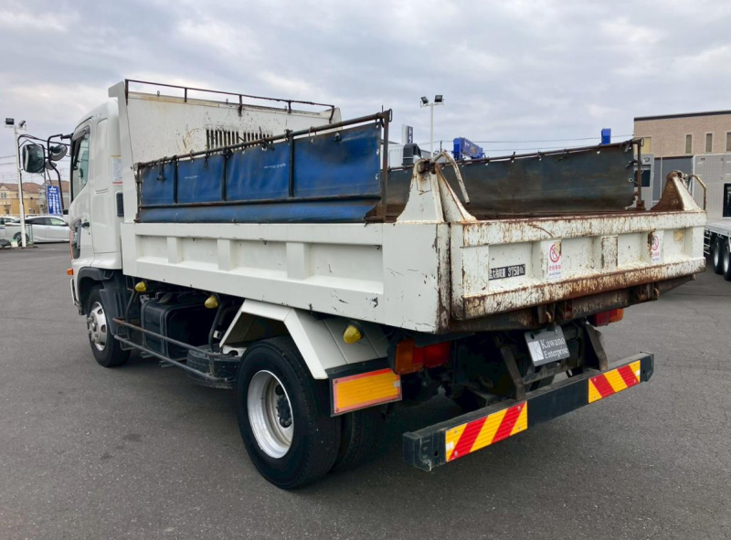 ☆H24 標準/3.4mボディ ベット付き 手動コボレーン|中古トラックの販売・買取・査定のアイナビ