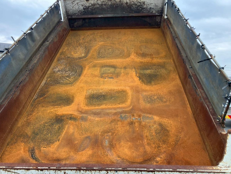 ☆H24 標準/3.4mボディ ベット付き 手動コボレーン|中古トラックの販売・買取・査定のアイナビ