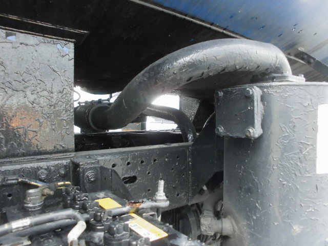 3000Lバキュームカー3T糞尿車モリタエコノス衛生車清掃車|中古トラックの販売・買取・査定のアイナビ