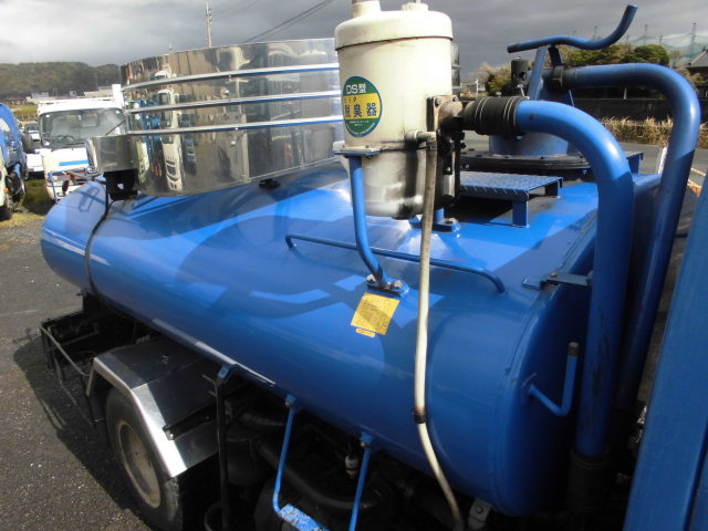 3000Lバキュームカー3T糞尿車モリタエコノス衛生車清掃車|中古トラックの販売・買取・査定のアイナビ